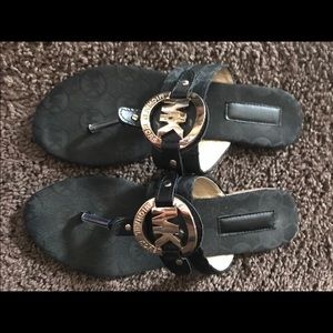 Great condition. Very cute.