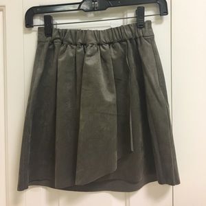 Aritzia grey suede skirt