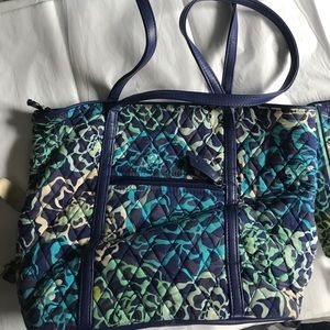 Vera Bradley tote purse
