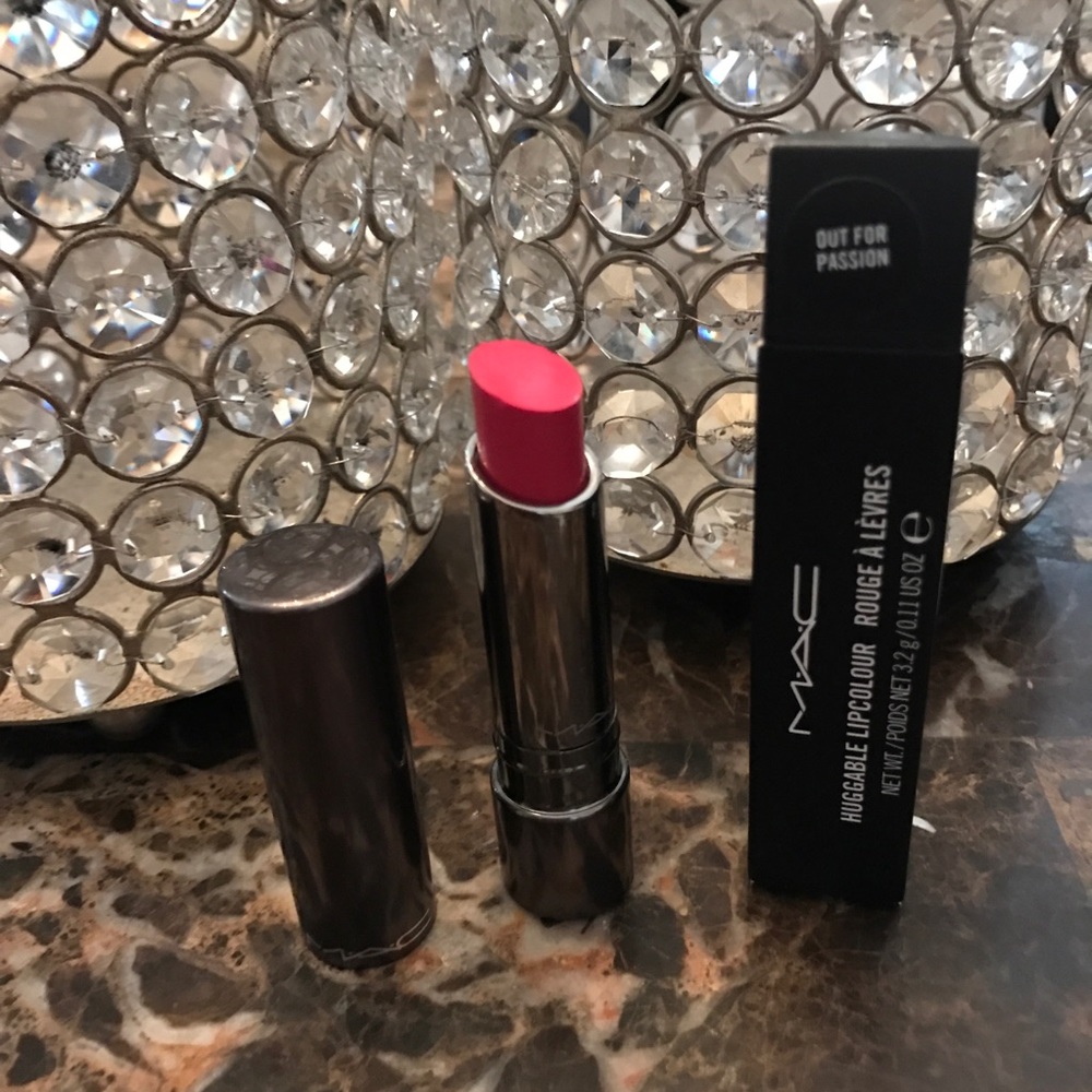 💋MAC Limited Edition "Out For Passion" Lipstick💋