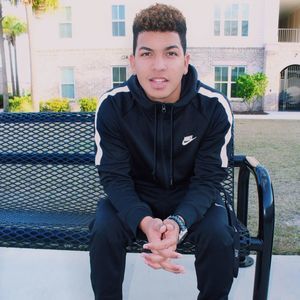 Meet your Posher, Dario alexander