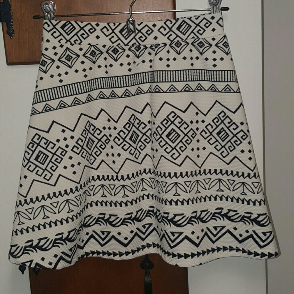 Black and white mini skirt