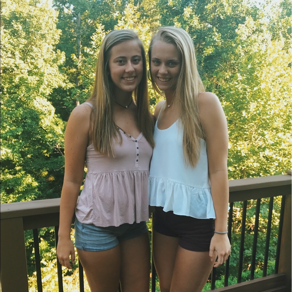 Meet your Posher, Tiffany