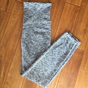 GAP maternity gfast blackout workout pants