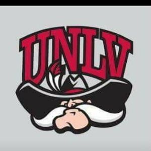 Meet your Posher, Jenai