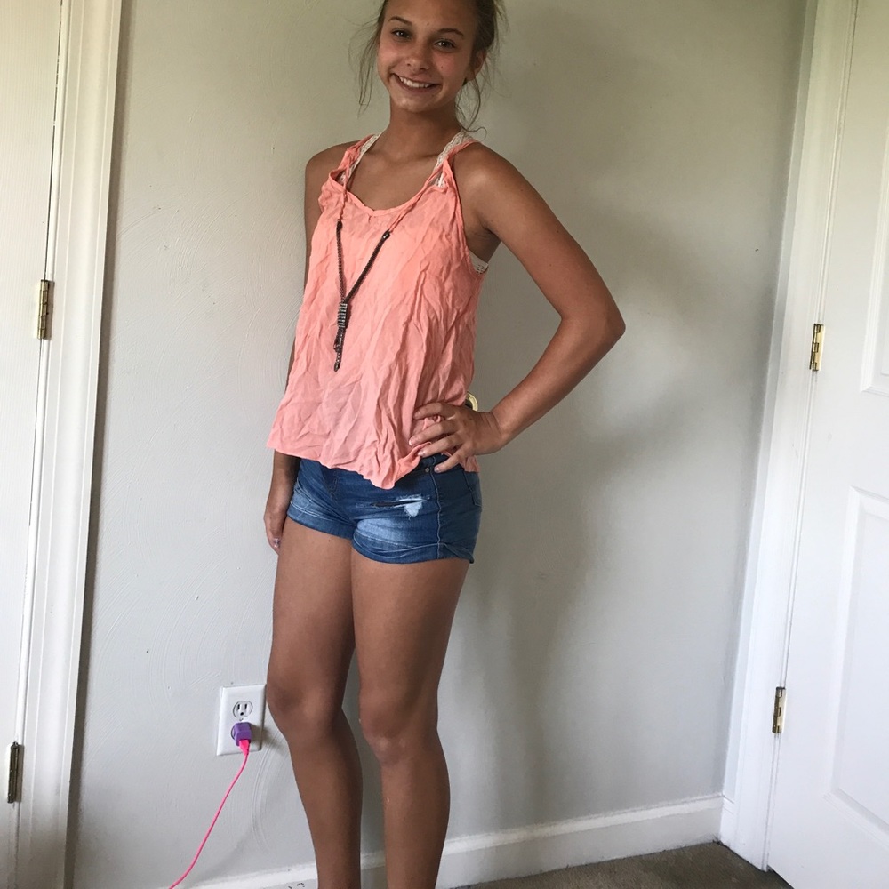 Pink tank top