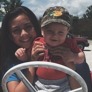 Meet your Posher, Ashlee