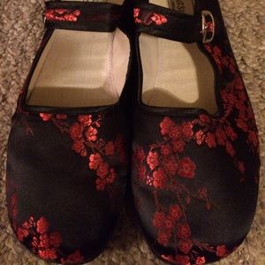Oriental Print Cloth Mary Janes--Size 10