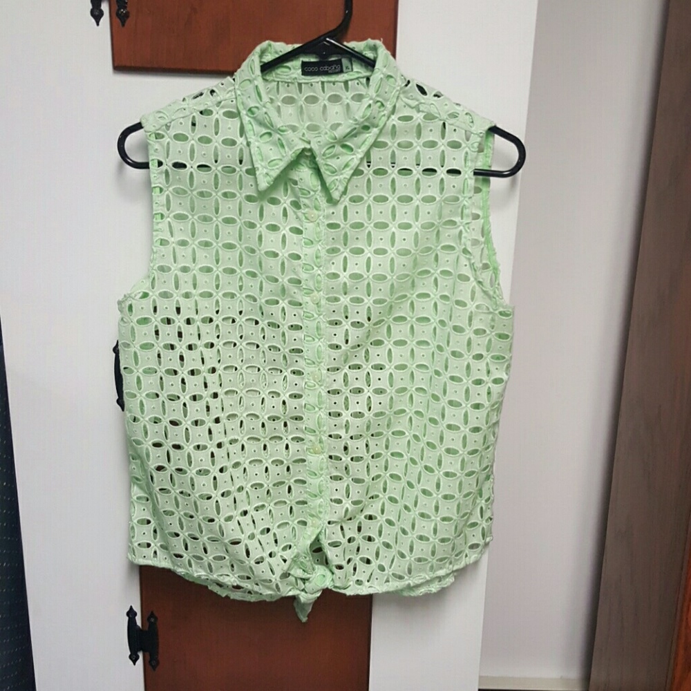 Green lace tank