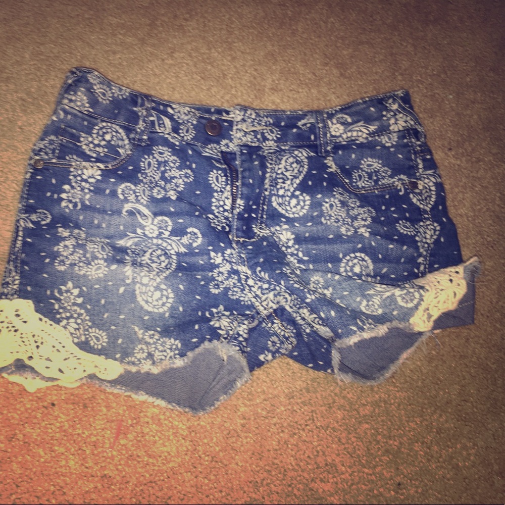 SHORTS