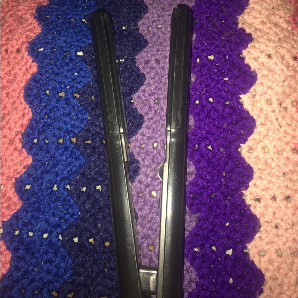 Hair straightener