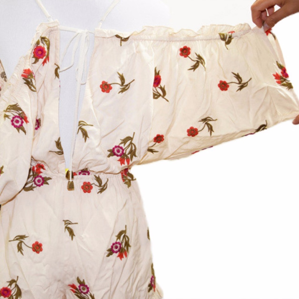 HP ❤️❤️NWOT Lovers + Friends Revolve Flower Romper - Picture 6 of 8