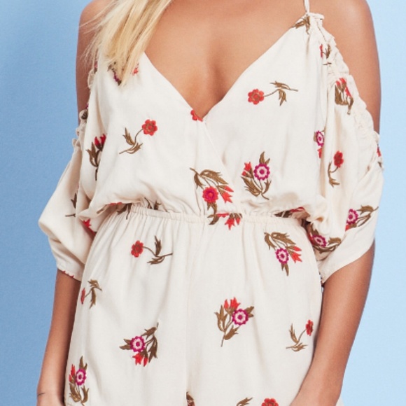 HP ❤️❤️NWOT Lovers + Friends Revolve Flower Romper - Picture 2 of 8