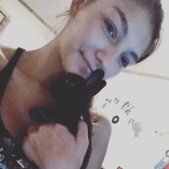 Meet your Posher, Elizabeth - Picture 1 of 1