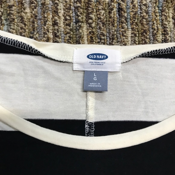 Wide striped top - Picture 3 of 5