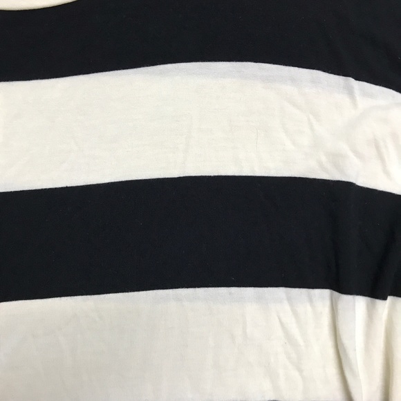 Wide striped top - Picture 4 of 5