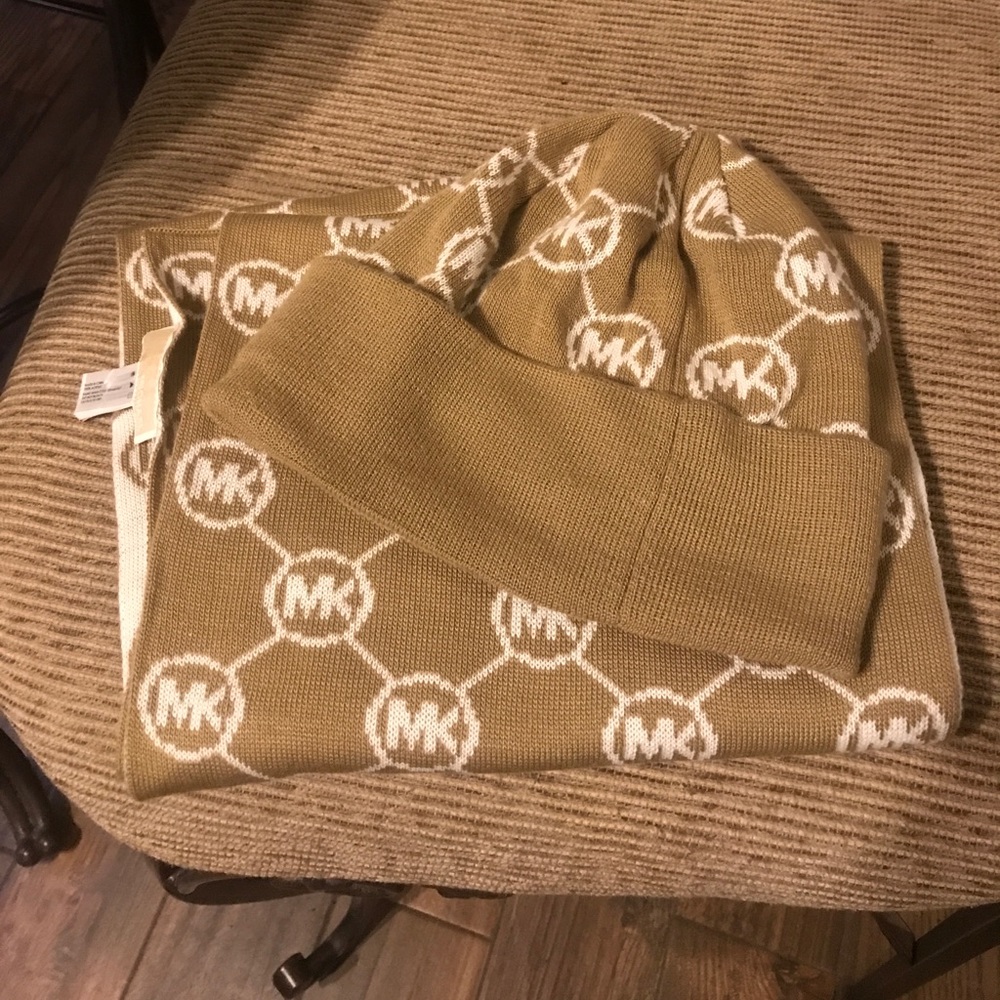 Michael Kors scarf and beanie