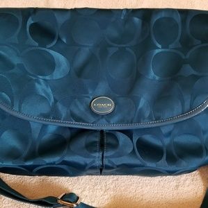 Sapphire blue Coach messenger crossbody