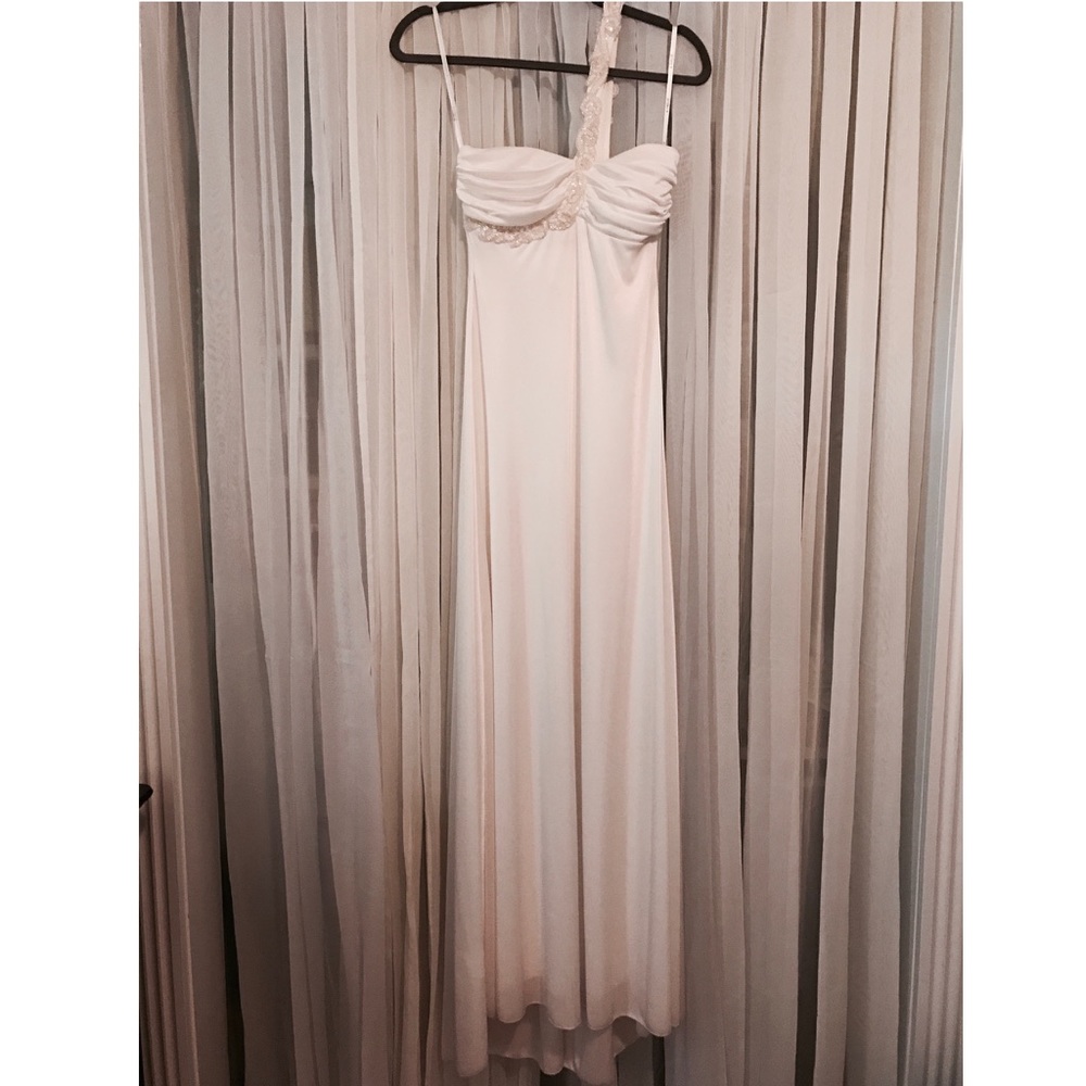 Elegant White Evening Gown with train