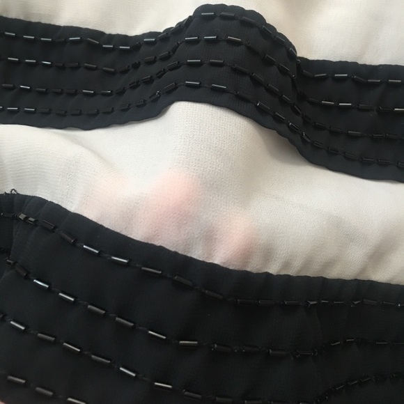 Classy Jessica Simpson Blouse - Picture 5 of 5