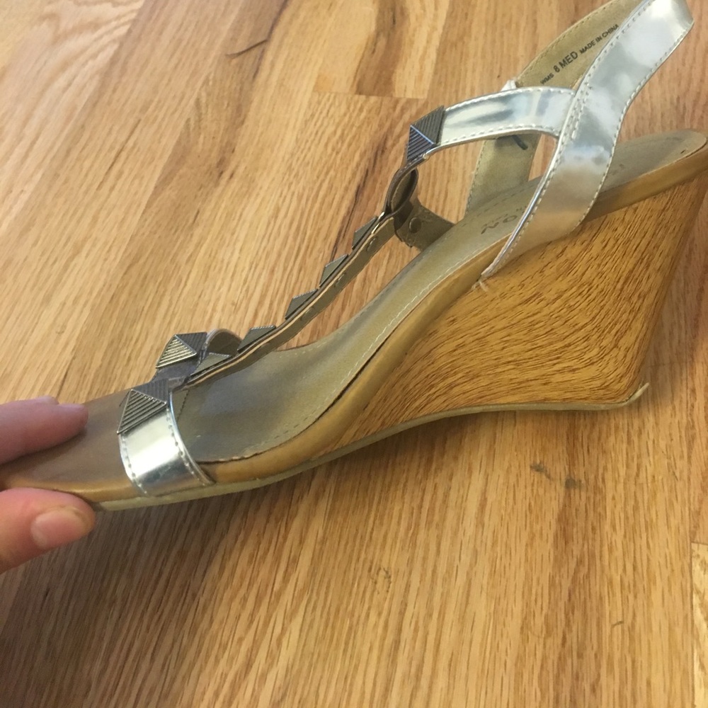 Kenneth Cole reaction sandals