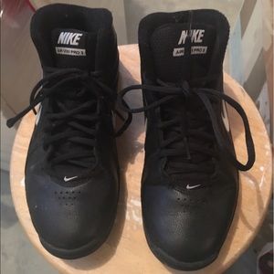 Black and white Nike air visi pro 3