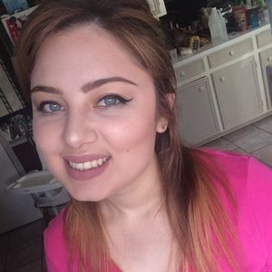 Meet your Posher, Melisa