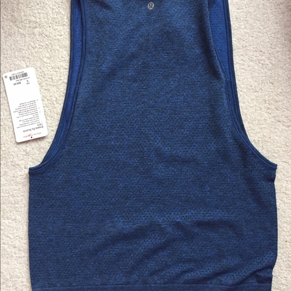 Lululemon Athletica Breeze By Muscle Tank - Picture 4 of 4