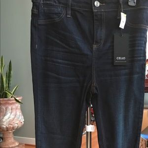 Never worn skinny jeans!