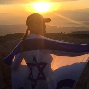 Meet your Posher, Ashlyn