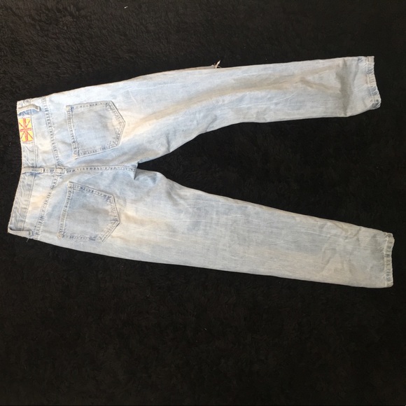 Light wash Distressed boyfriend jeans - Picture 4 of 4