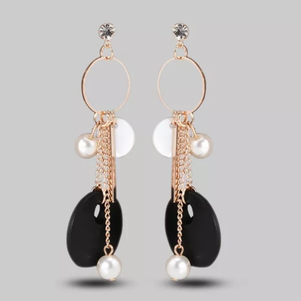 Dangle Earrings - Picture 2 of 4