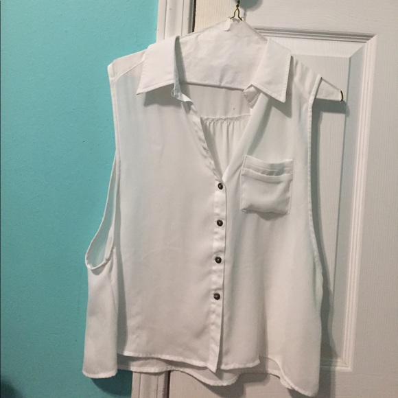 Button down white blouse - Picture 1 of 2