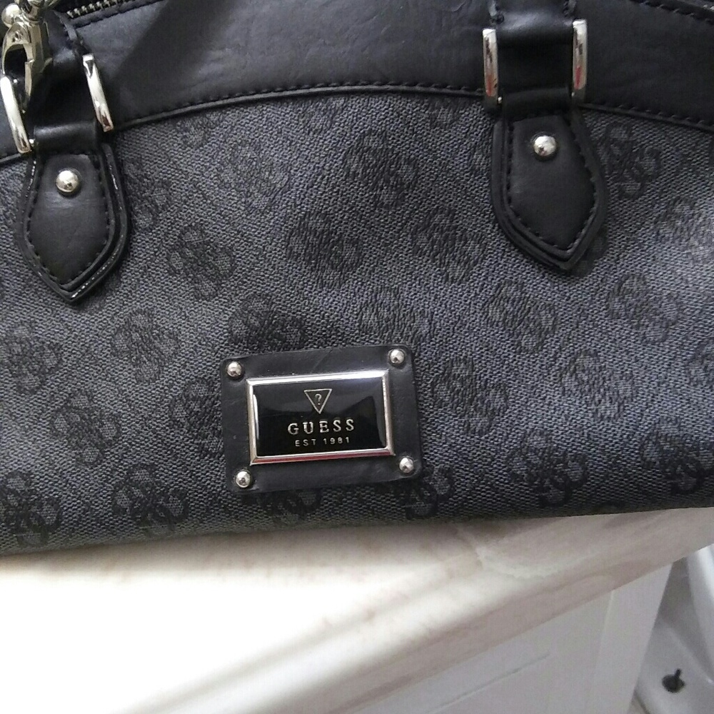Black guess handbag