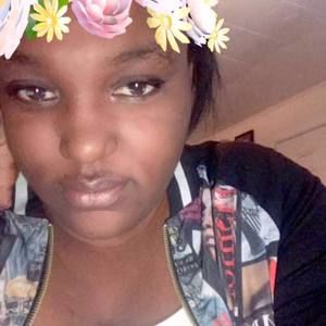 Meet your Posher, Alicia