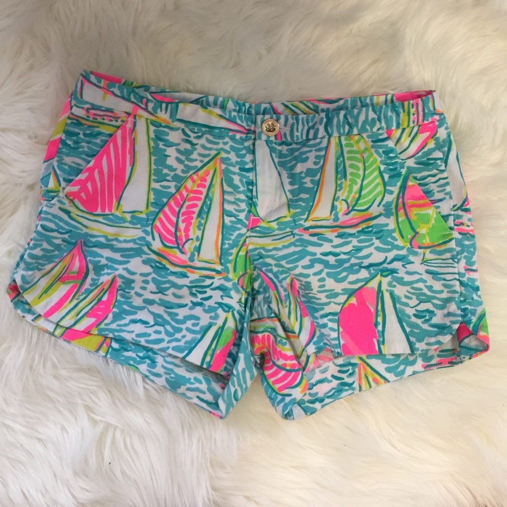 Lilly Pulitzer shorts in You Gotta Regatta 00
