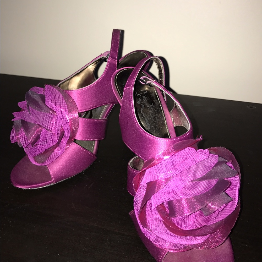 Fuchsia 3in open toe heel
