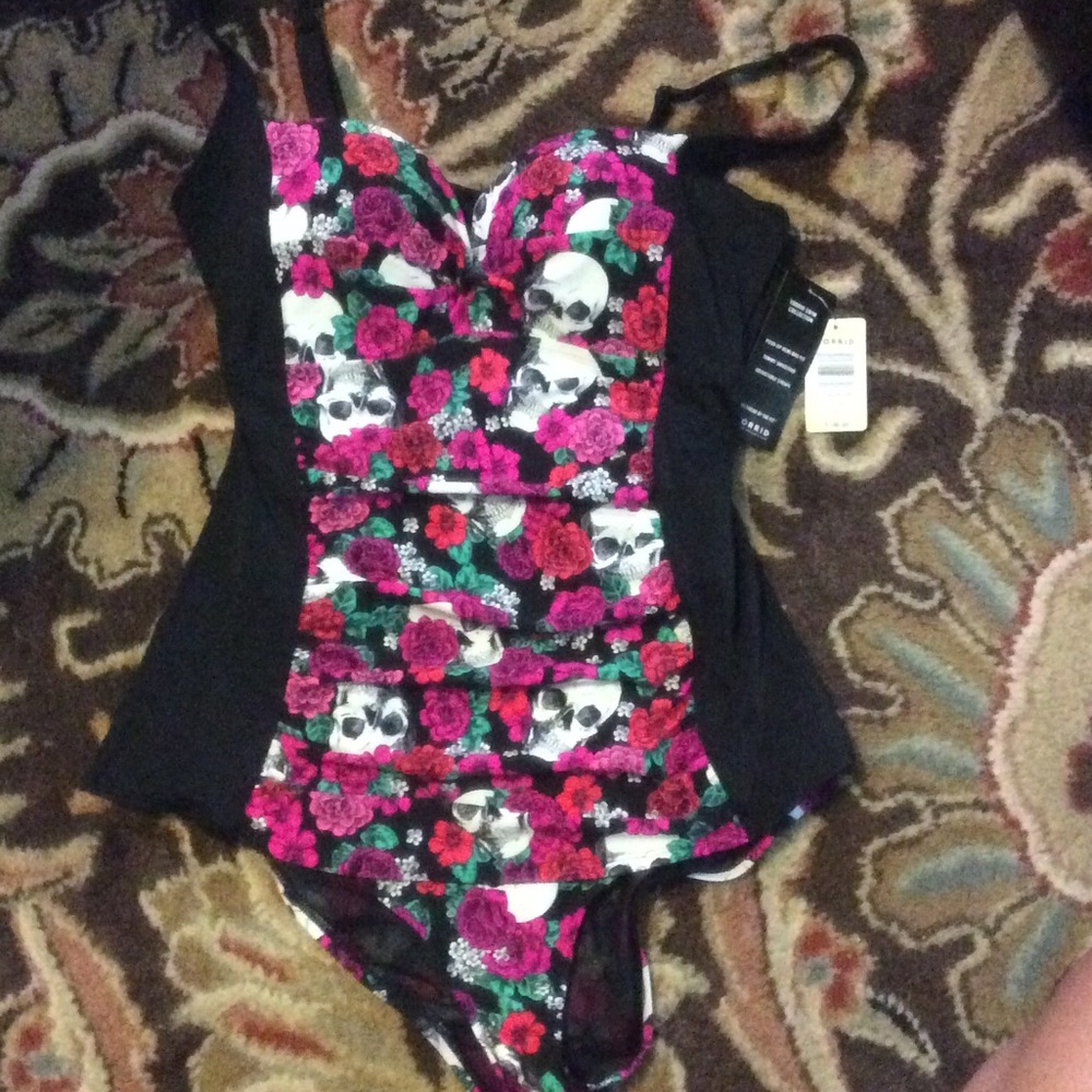 Torrid skull swimsuit. New with tags