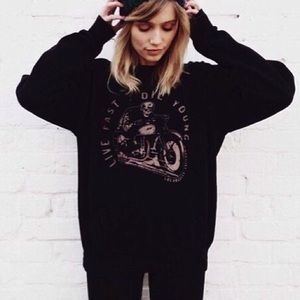 Brandy Melville cropped sweater