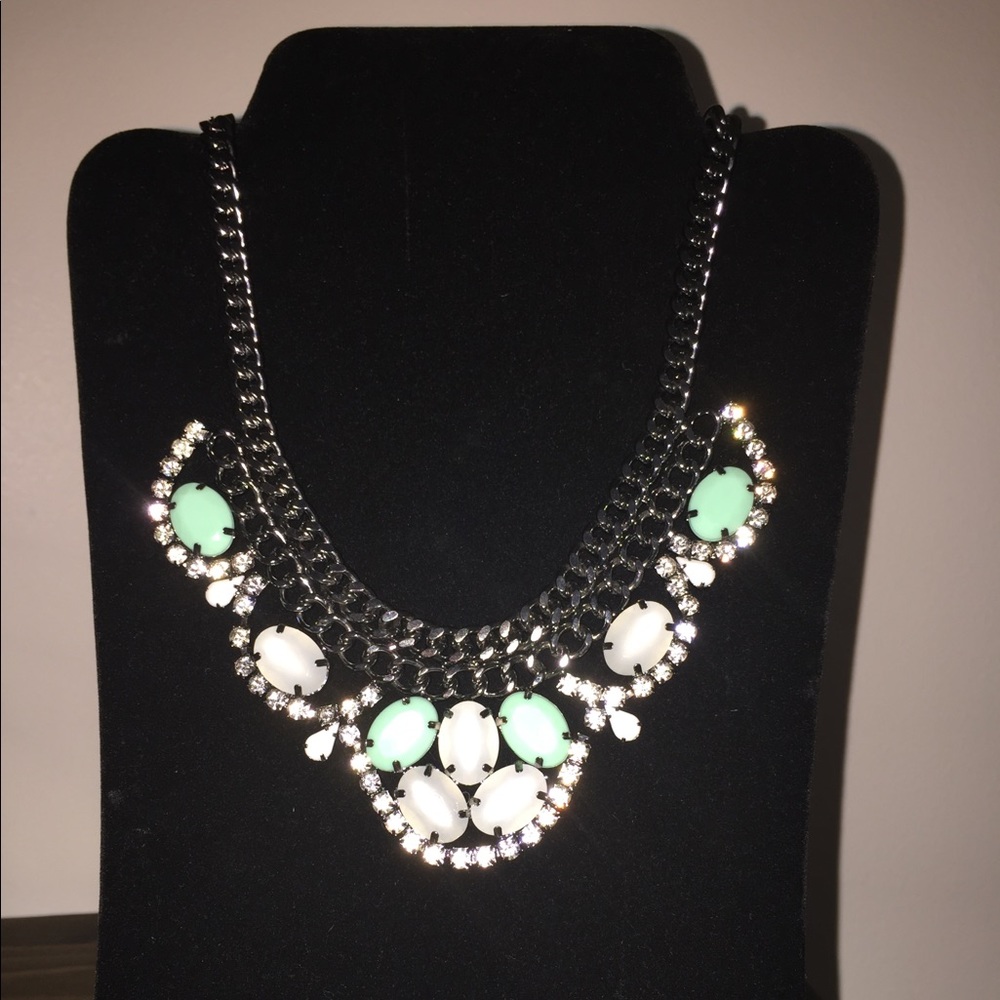Premier Designs Necklace