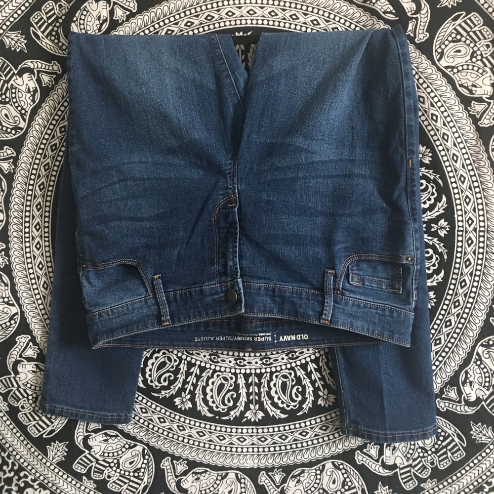 Old Navy (skinny jeans)