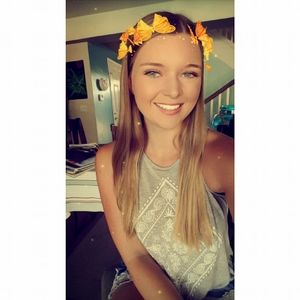 Meet your Posher, Alyssa