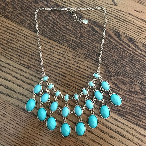 Statement necklaces - Picture 2 of 3