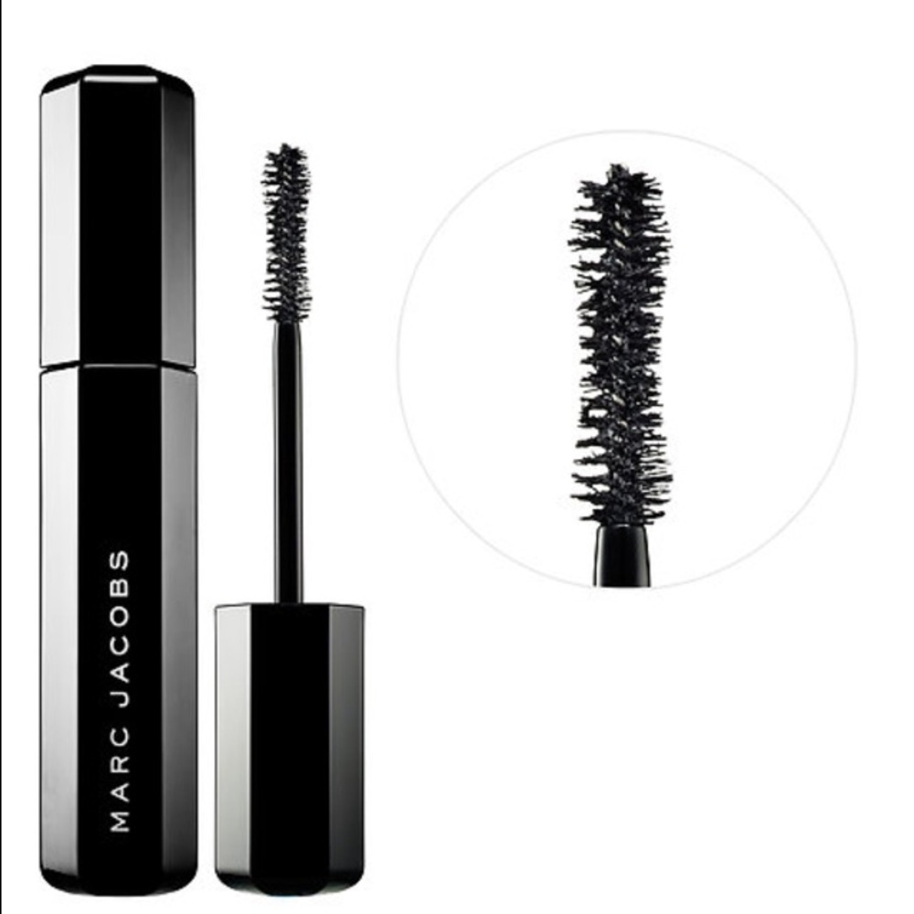 Marc Jacobs velvet noir major volume mascara