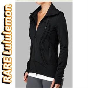 RARE LULULEMON Ruffle Solid Black Stride Hoodie