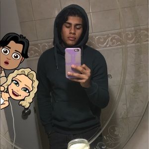 Meet your Posher, Alexis