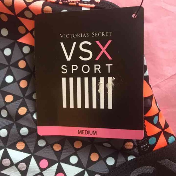 Victoria's Secret sports bra - Picture 2 of 4