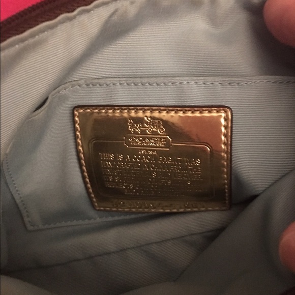 Coach - Picture 3 of 4