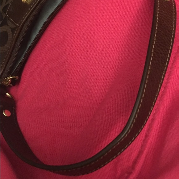 Coach - Picture 4 of 4