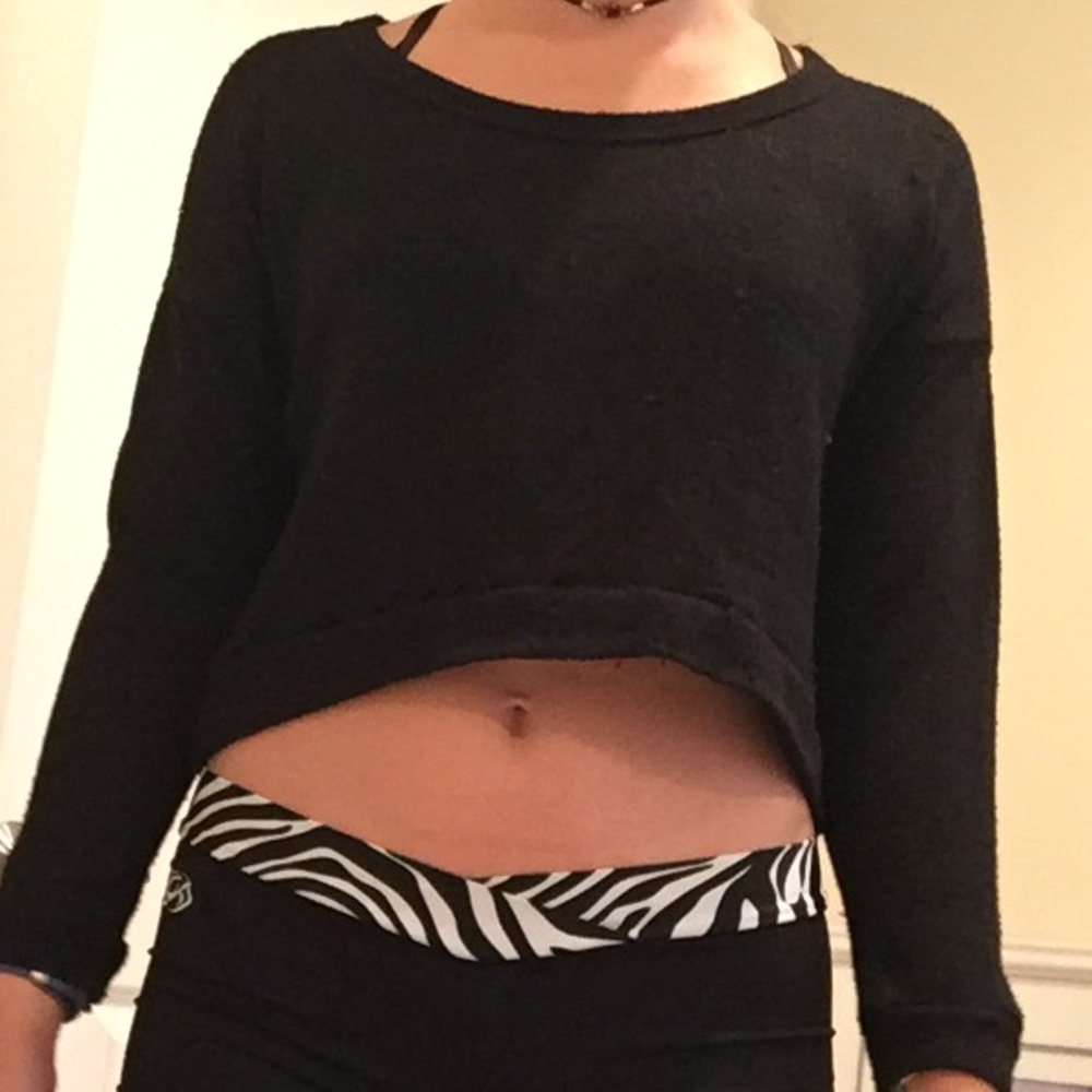 Sweater crop top
